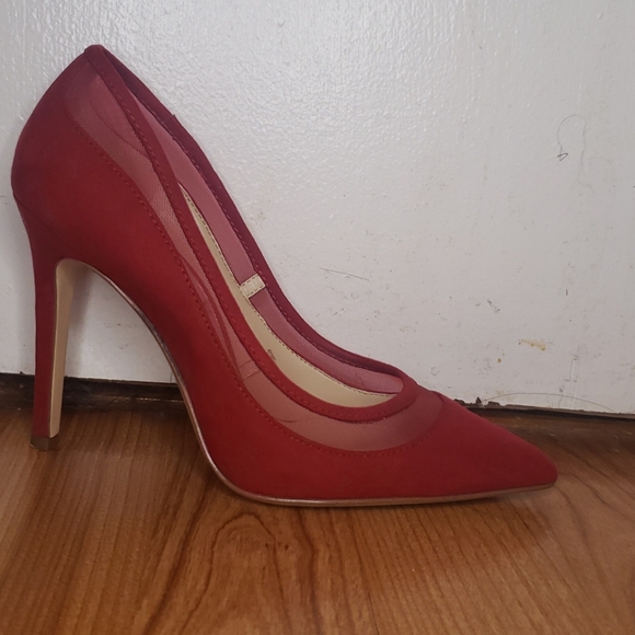 Red suade pumps - Picture 1 of 3
